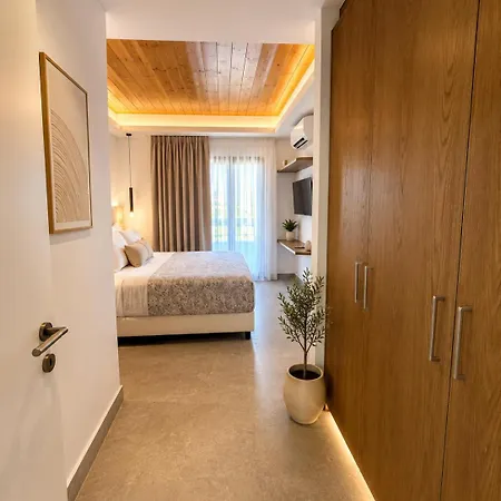 Kostantis Summer And Aparthotel 4*