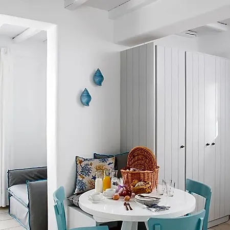 Kostantis Summer And Aparthotel 4*